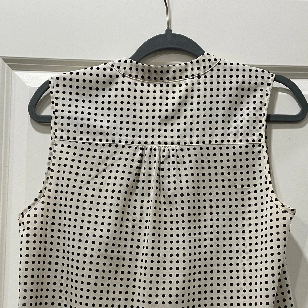 J. Crew Women’s Sleeveless Cream and Black Polka Dot Pintuck Blouse